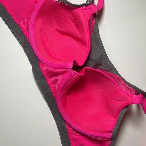 AMBRIELLE Sports Bra Medium Impact Underwire Adjustable Straps 34B Hot Pink - Picture 12 of 12
